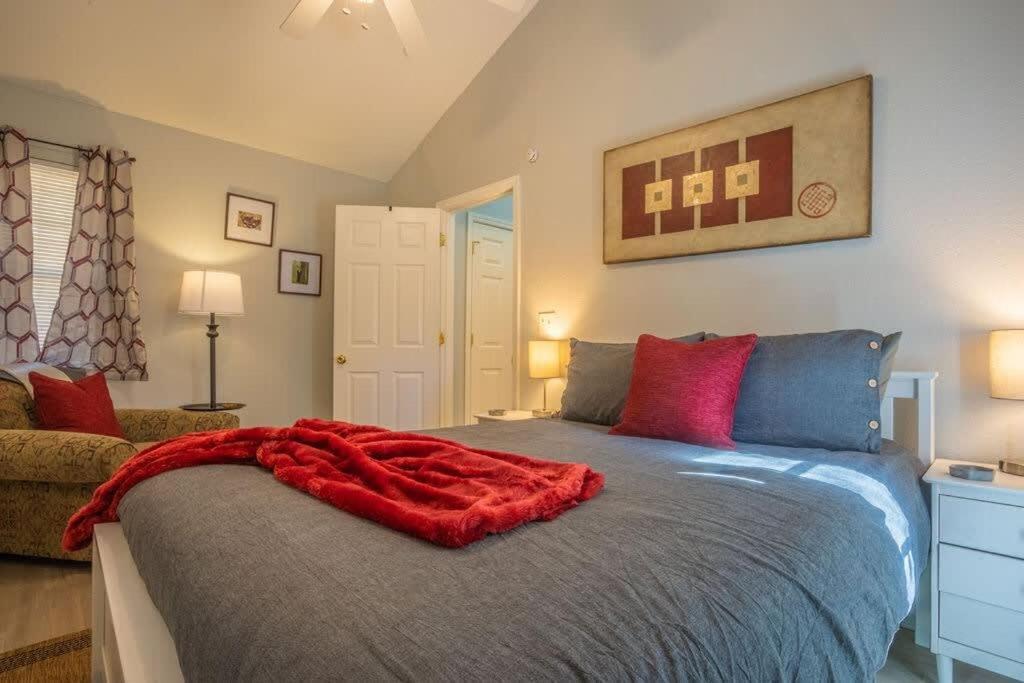 Sasquatch Lodge E Sleeps 13 Гатлинбург Экстерьер фото