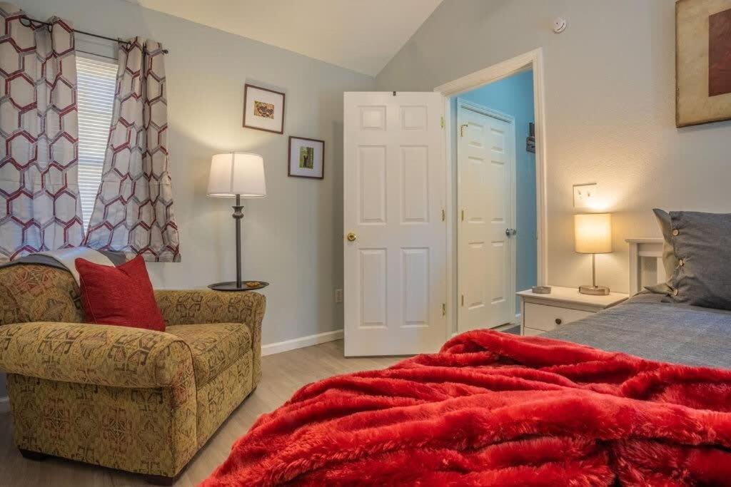 Sasquatch Lodge E Sleeps 13 Гатлинбург Экстерьер фото